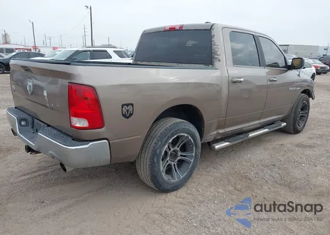 2010 Dodge Ram 1500 Slt/Sport/Trx z USA, uszkodzony, nr VIN 1D7RB1CT5AS138691